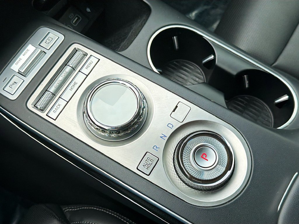 Used 2022 Genesis GV70 2.5T AWD/4WD image 28
