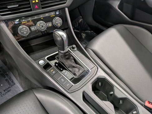 Used 2019 Volkswagen Jetta SE FWD image 15