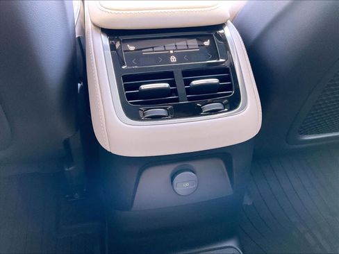 New 2026 Volvo XC90 T8 Plus w/ Protection Package AWD/4WD image 16
