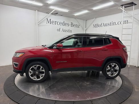 Used 2019 Jeep Compass Limited image 4