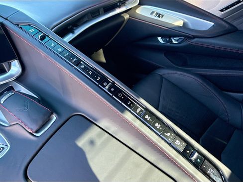 Used 2023 Chevrolet Corvette Z06 image 34