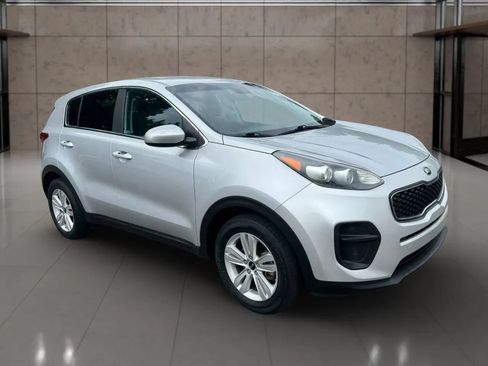 Used 2017 Kia Sportage LX FWD image 11