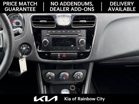 Used 2011 Chrysler 200 LX FWD image 31