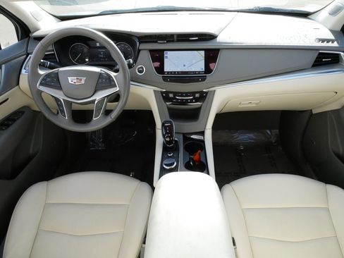 Certified 2023 Cadillac XT5 Premium Luxury w/ LPO, Floor Liner Package image 10