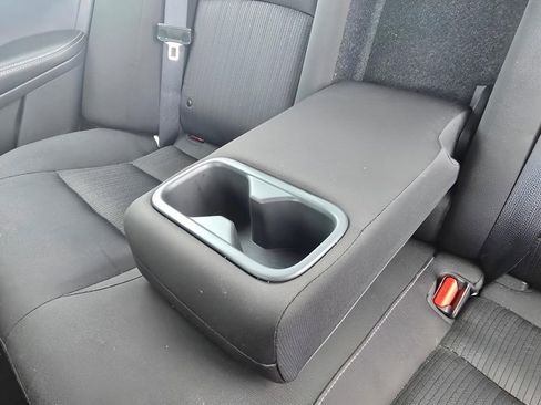 Used 2025 Nissan Altima 2.5 SV FWD image 13