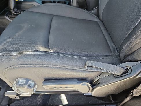 Used 2022 Jeep Wrangler Sport image 22