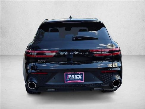 Used 2024 Genesis GV70 2.5T w/ Sport Prestige Package image 6