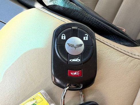 Used 2007 Chevrolet Corvette Coupe w/ Preferred Equipment Group RWD image 24