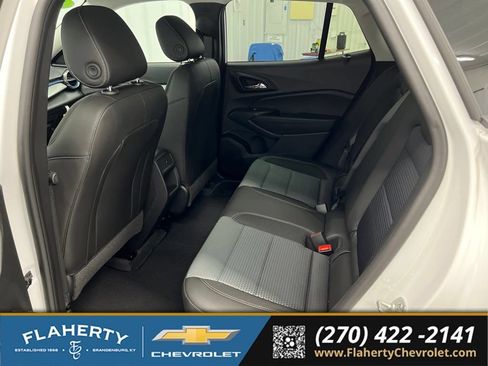 New 2026 Chevrolet Trax LT w/ LT Convenience Package FWD image 11