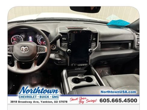 Used 2026 RAM 2500 Big Horn AWD/4WD image 13
