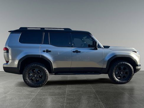 Used 2026 Lexus GX 550 AWD/4WD image 11