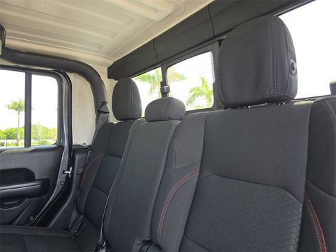 Used 2021 Jeep Gladiator Rubicon image 16
