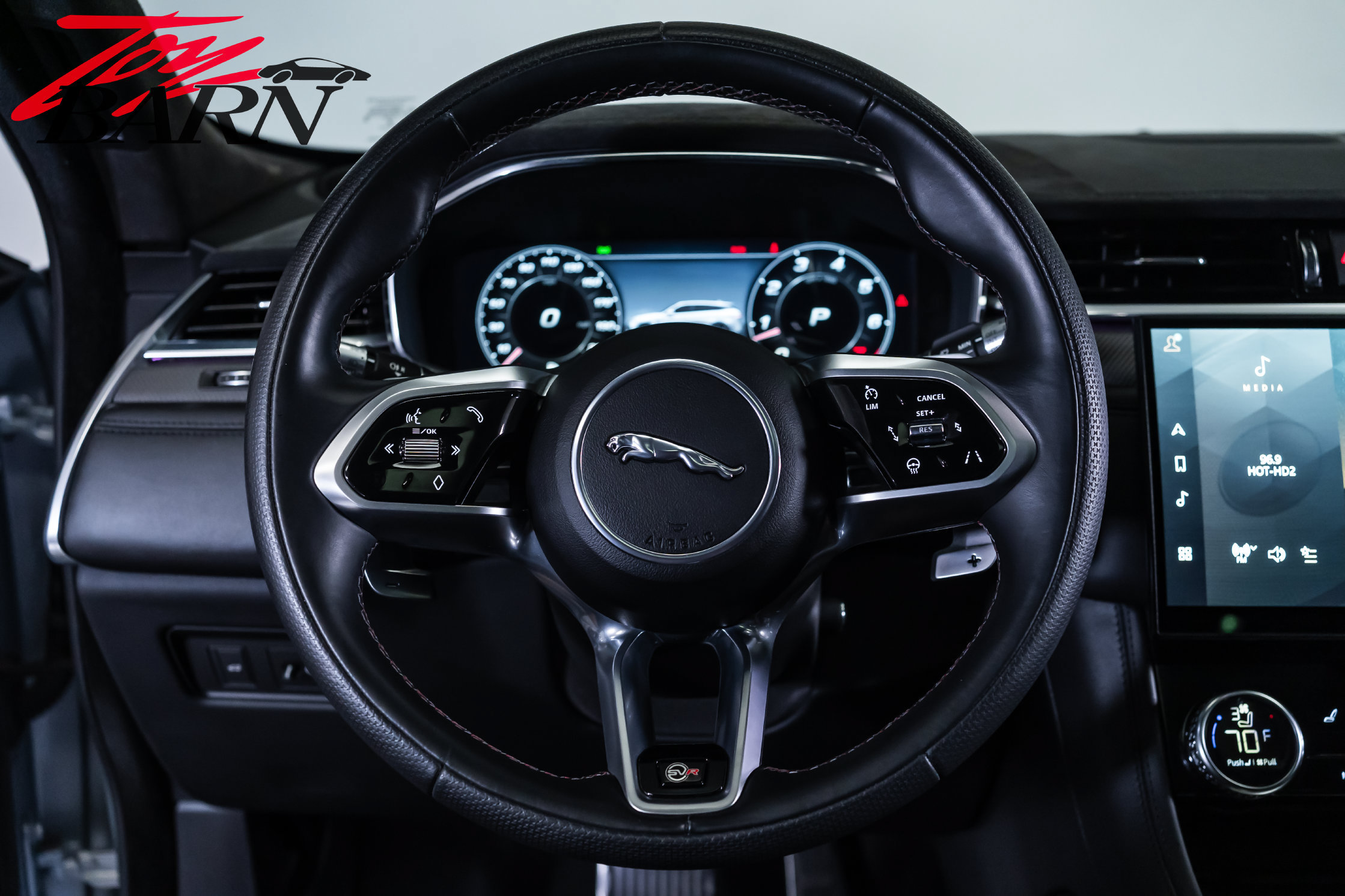 Used 2021 Jaguar F-PACE SVR AWD/4WD image 30