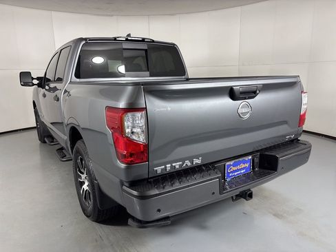 Certified 2024 Nissan Titan SV w/ SV Convenience Package image 6