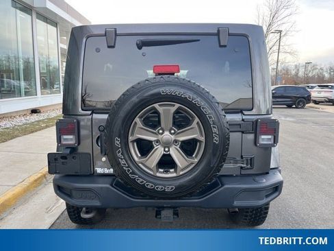 Used 2018 Jeep Wrangler Unlimited Sport image 7