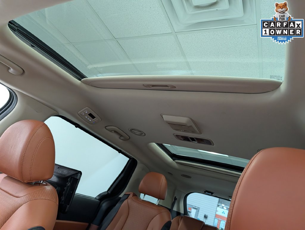 Certified 2024 Kia Carnival SX Prestige FWD image 22