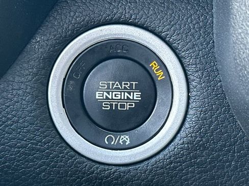 Used 2022 RAM 1500 Big Horn w/ Built-to-serve Edition image 35