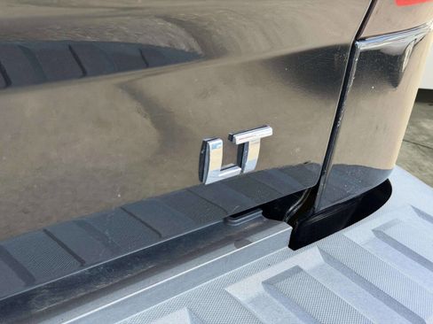 Used 2017 Chevrolet Silverado 1500 LT w/ Midnight Edition image 6