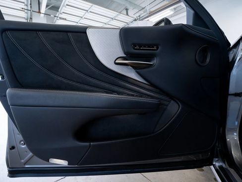 Used 2018 Lexus LS 500 F Sport w/ Accessory Package (Z2) RWD image 26