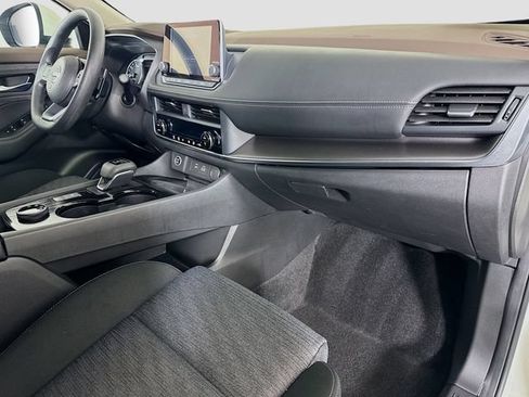 Used 2023 Nissan Rogue SV AWD/4WD image 30