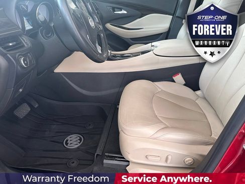 Used 2019 Buick Envision Essence FWD image 13