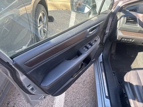 Used 2016 Subaru Legacy 2.5i Limited image 21