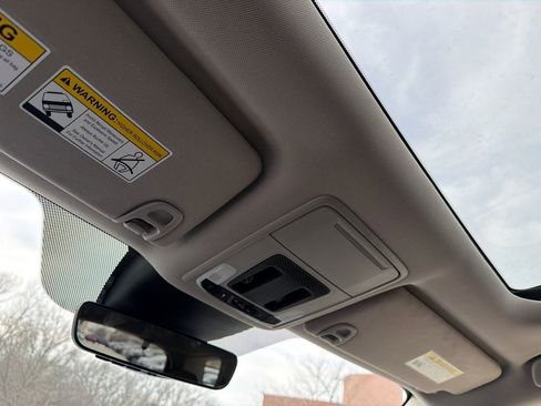 Used 2023 Honda Pilot Elite image 33