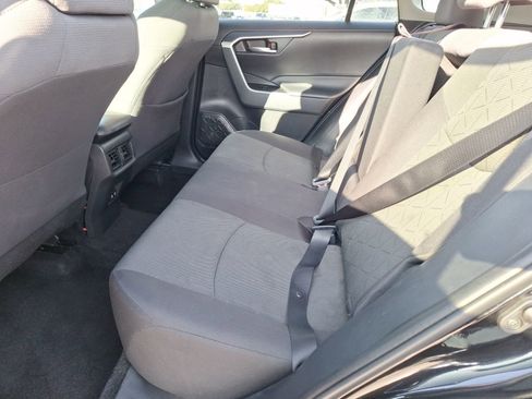 Used 2021 Toyota RAV4 XLE image 30
