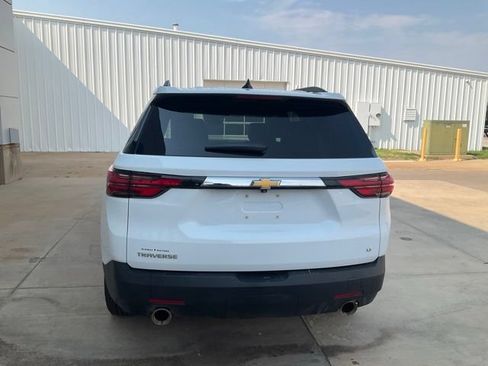 Used 2023 Chevrolet Traverse LT FWD image 38