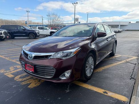 Used 2014 Toyota Avalon Limited w/ Technology Package image 9