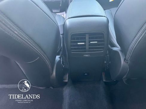 New 2025 Ford Escape SE w/ Class II Trailer Tow Package image 36