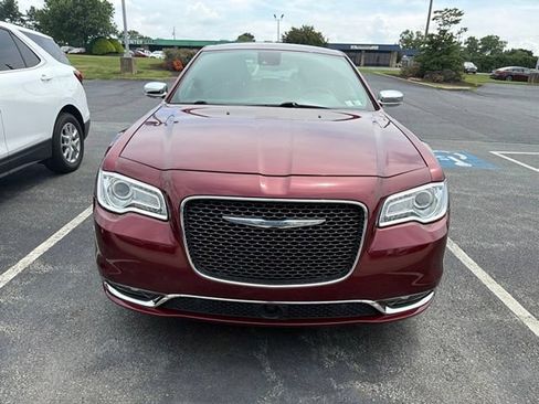 Used 2018 Chrysler 300 Limited w/ Safetytec Plus Group AWD/4WD image 2