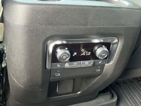 Used 2026 GMC Yukon XL Elevation AWD/4WD image 17