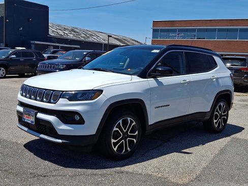 Used 2022 Jeep Compass Limited AWD/4WD image 3