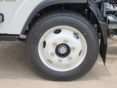 New 2025 Chevrolet Low Cab Forward 5500XG image 15