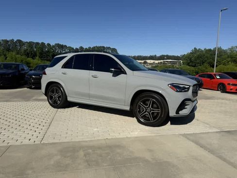 Used 2024 Mercedes-Benz GLE 350 4MATIC image 8