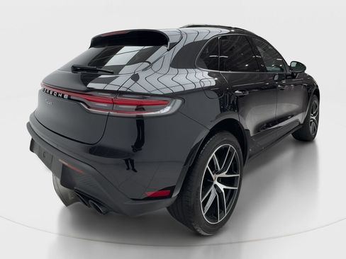 Used 2024 Porsche Macan Turbo AWD/4WD image 7