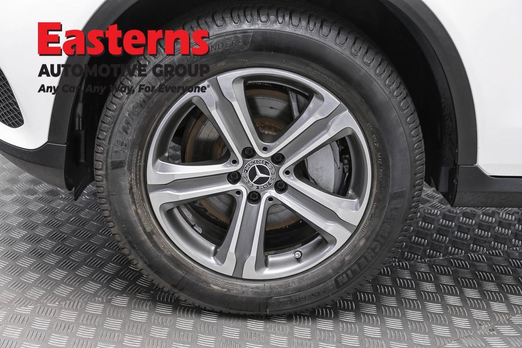 Used 2019 Mercedes-Benz GLC 300 4MATIC image 34