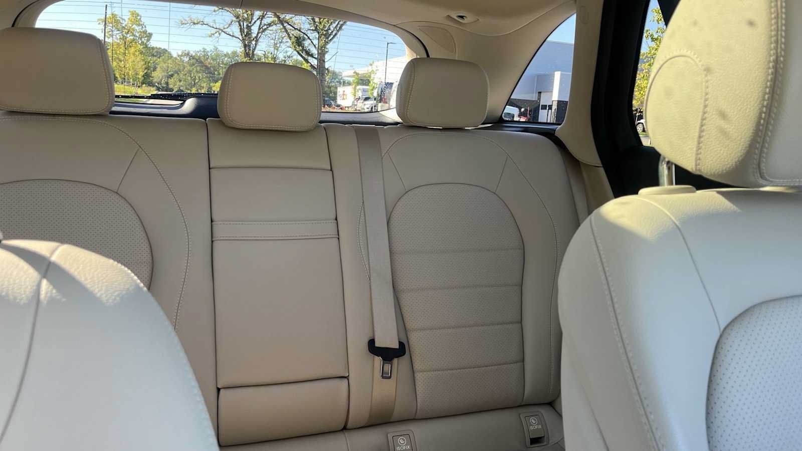 Used 2018 Mercedes-Benz GLC 350e 4MATIC image 33
