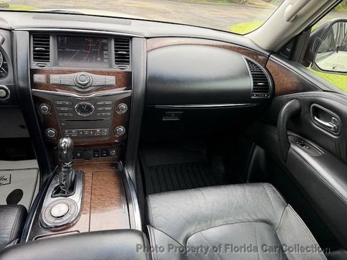 Used 2013 INFINITI QX56 2WD w/ Deluxe Touring Pkg image 8