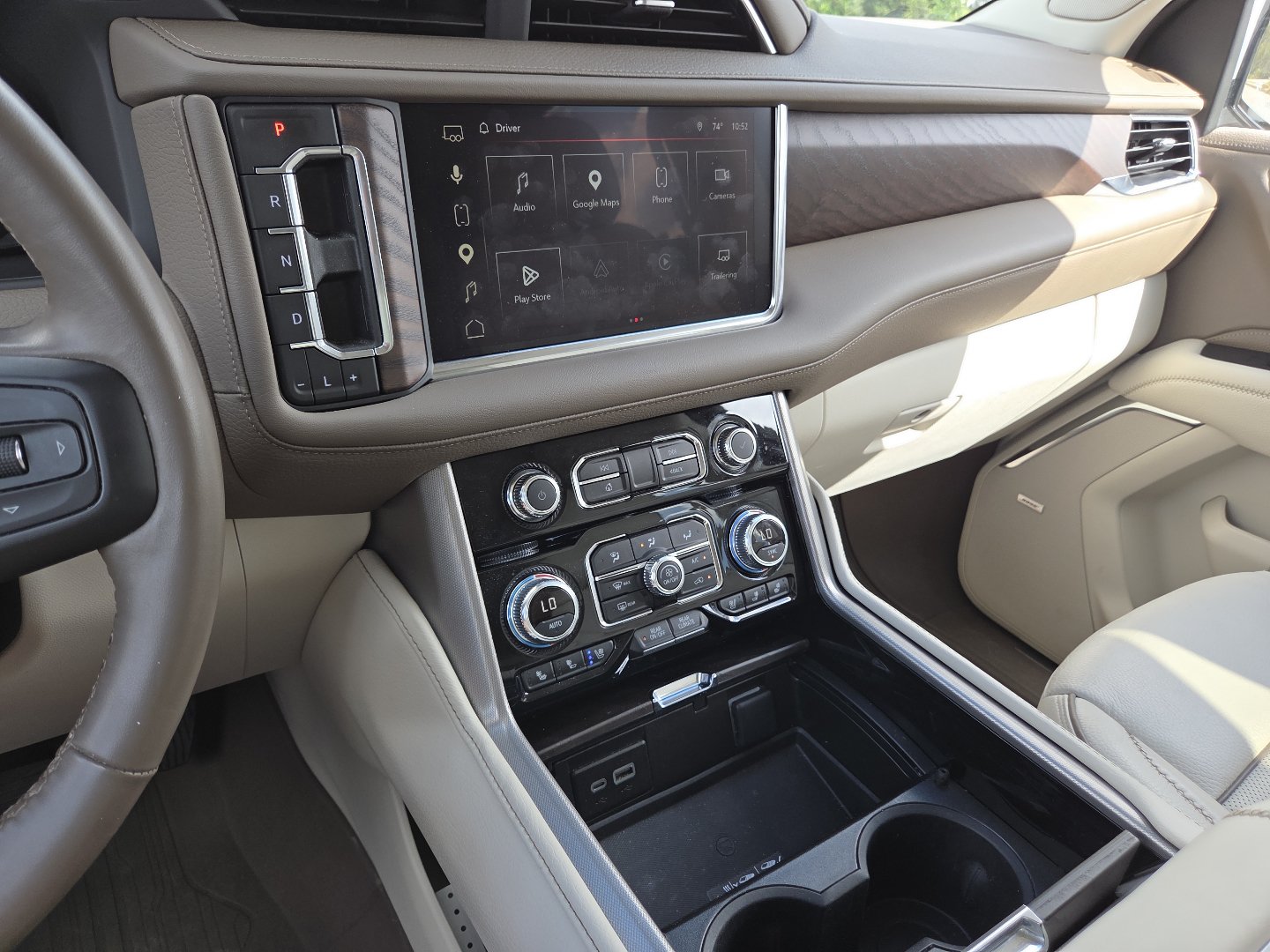 Used 2024 GMC Yukon Denali AWD/4WD image 34