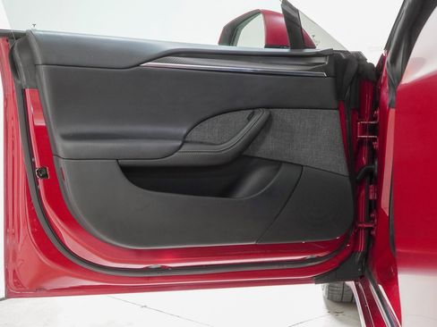 Used 2021 Tesla Model S Plaid image 19