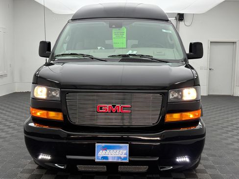 New 2026 GMC Savana 2500 w/ Driver Convenience Package RWD image 5