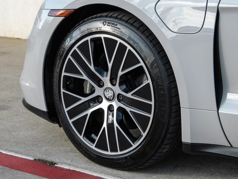 Used 2022 Porsche Taycan image 60