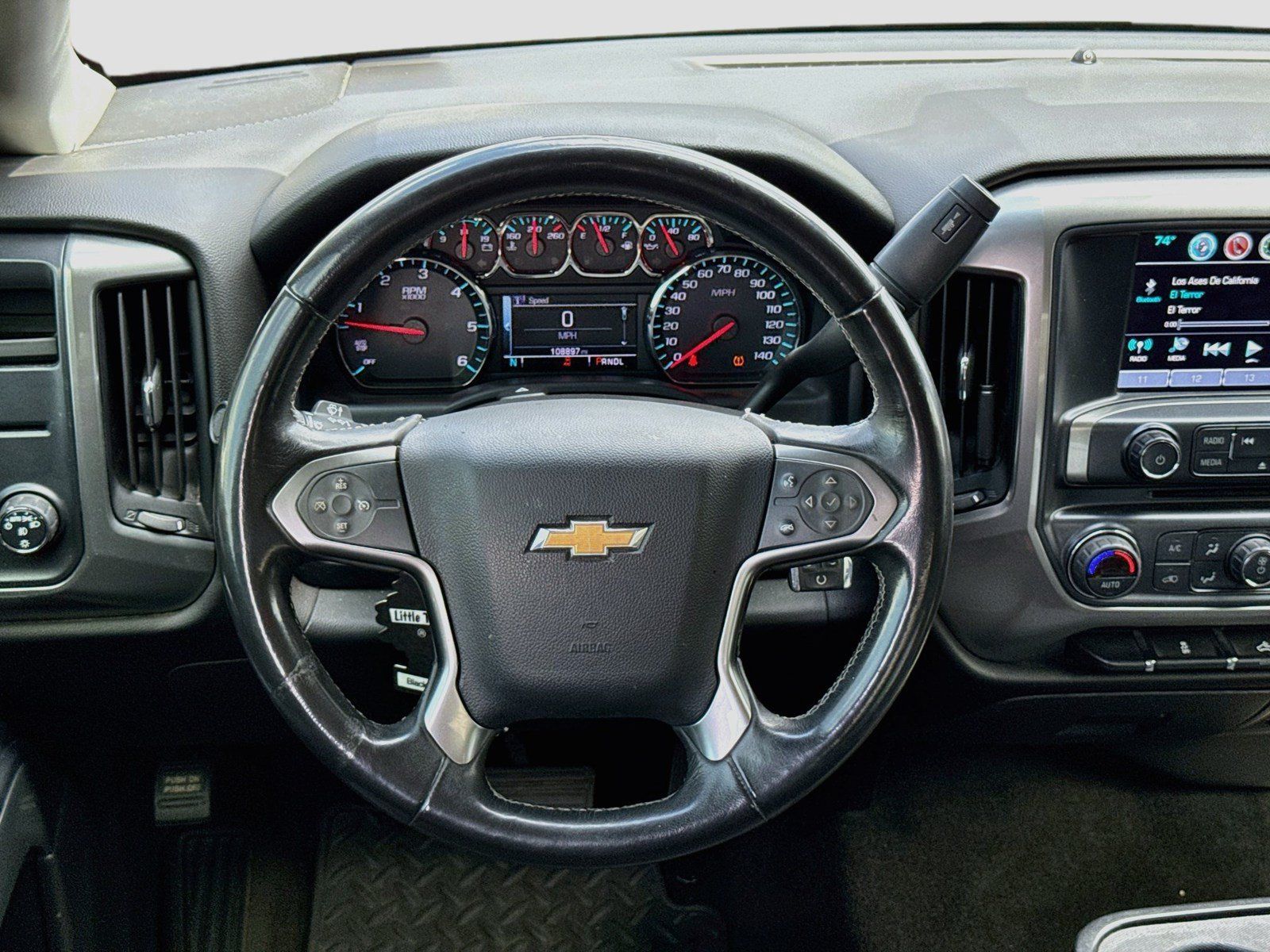 Used 2018 Chevrolet Silverado 1500 LT w/ LT Eassist Package RWD image 13