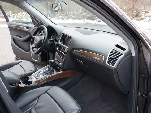 Used 2016 Audi Q5 2.0T Premium Plus w/ Technology Package AWD/4WD image 14