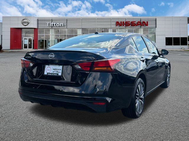 Used 2025 Nissan Altima 2.5 SV FWD image 7