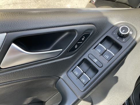 Used 2013 Volkswagen Golf R 4-Door AWD/4WD image 26