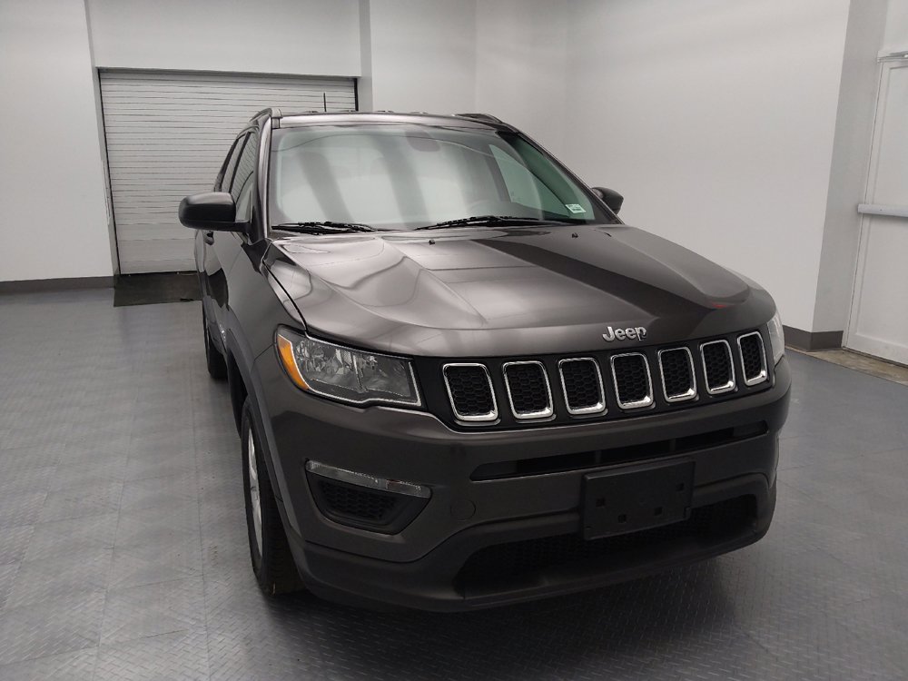 Used 2018 Jeep Compass Sport AWD/4WD image 14