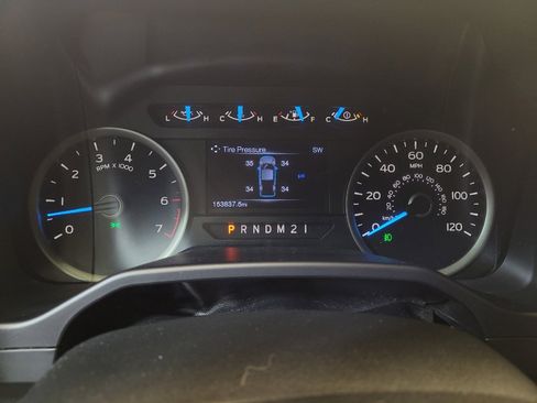 Used 2015 Ford F150 XLT w/ Equipment Group 302A Luxury AWD/4WD image 23